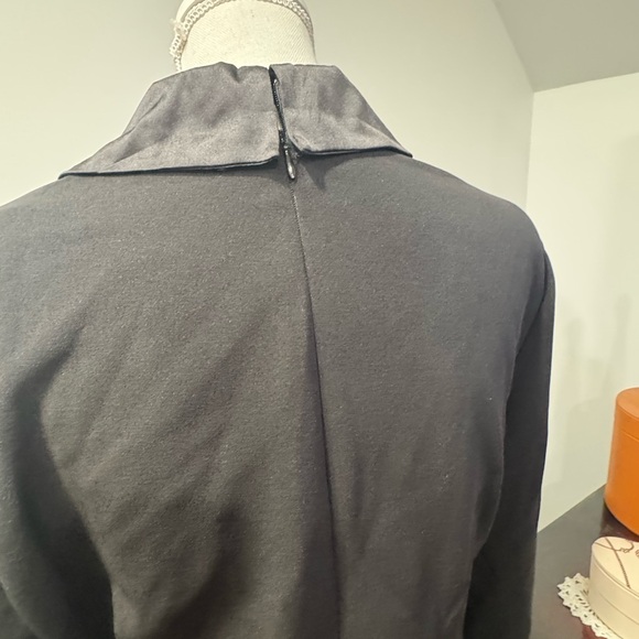 Adrianna Papell Elegant Black Dress with Satin Belt - Picture 8 of 12